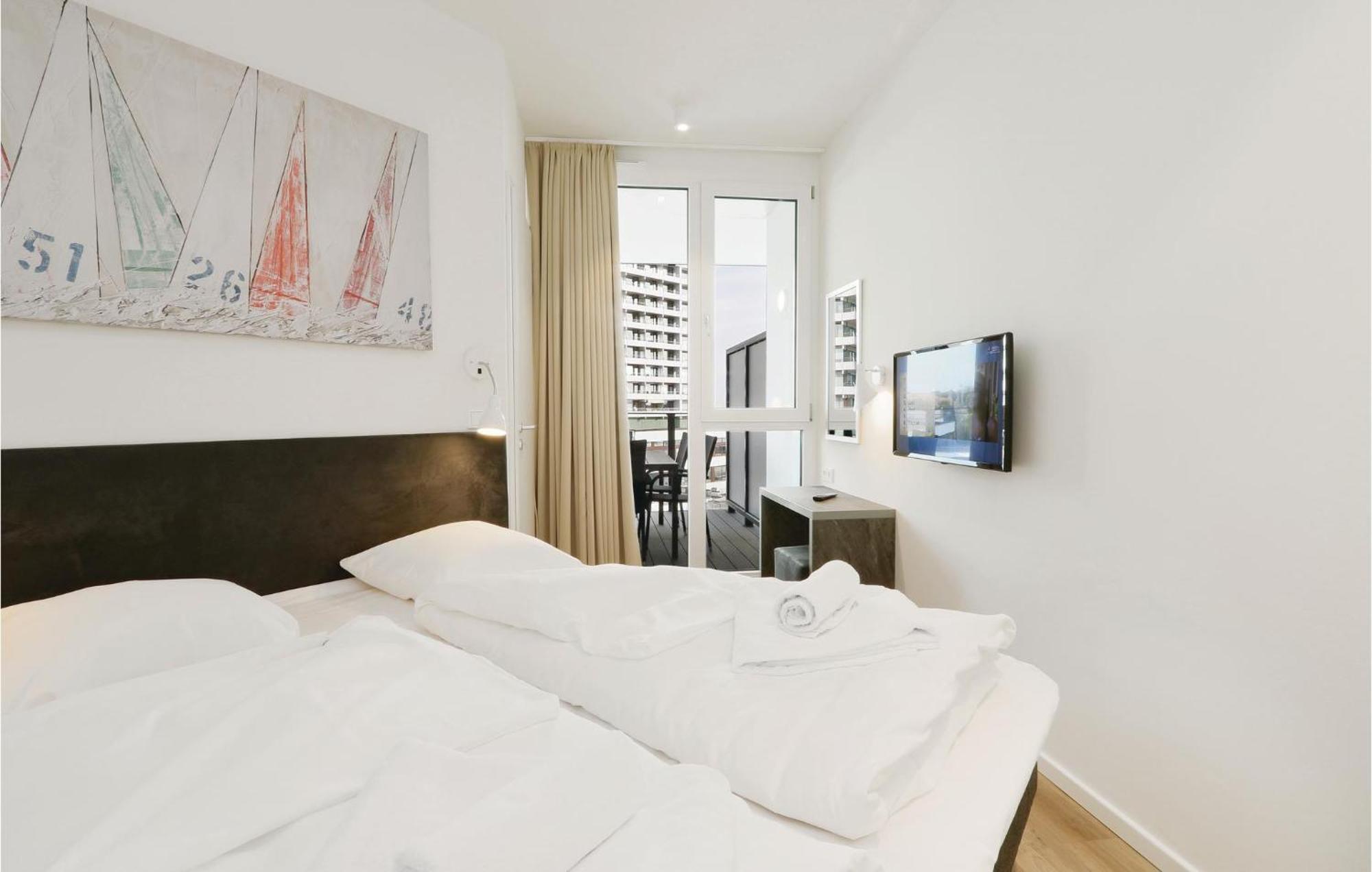 Gorgeous Apartment In Luebeck Travemuende With Wifi Bagian luar foto