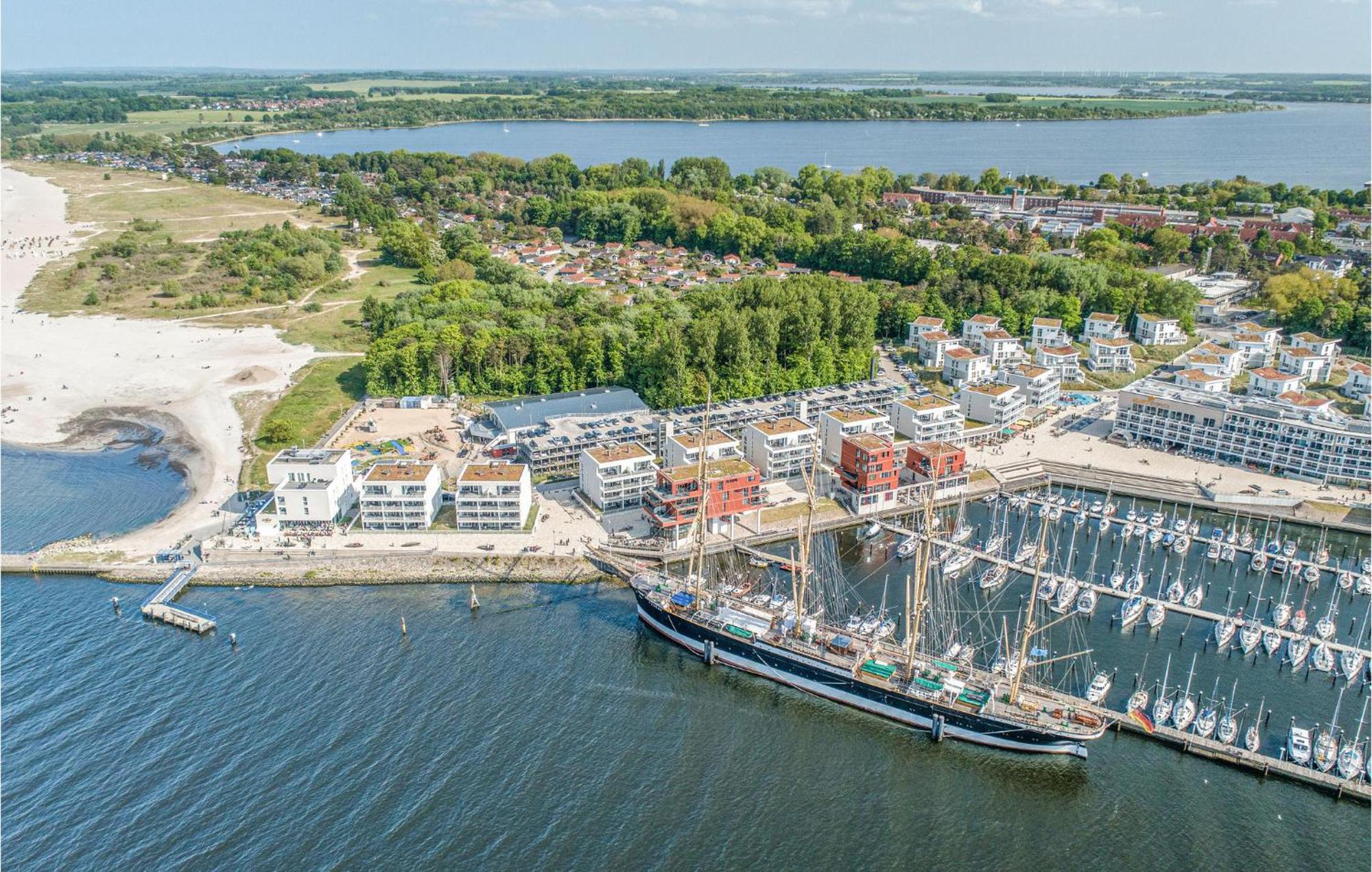 Gorgeous Apartment In Luebeck Travemuende With Wifi Bagian luar foto